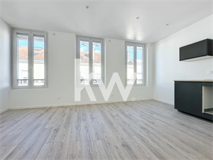 appartement à la vente -   51100  REIMS, surface 50 m2 vente appartement - APR749101